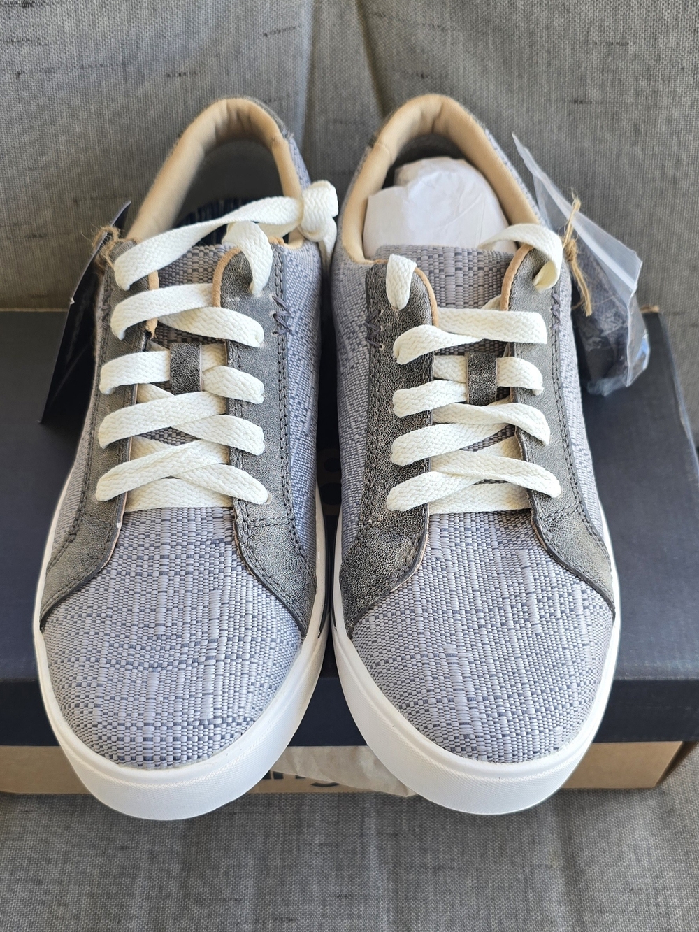 Wrangler Classic Low Top Gray Woven Sneakers